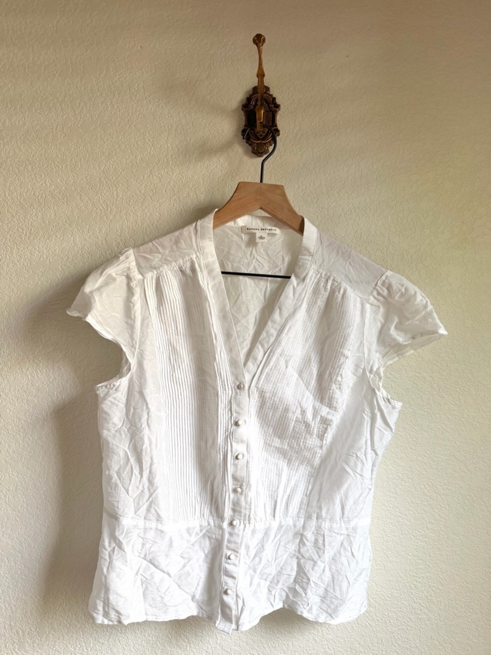 Banana Republic White Short Sleeve Cotton Silk Button Down Shirt